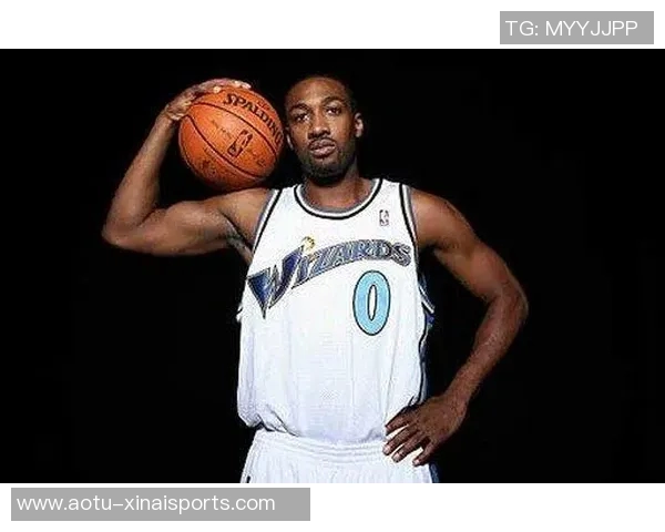 阿里纳斯：易建联非常努力他没得到应有的赞誉